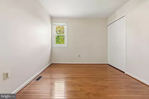 Bedroom - 14215 Greenview Dr, Laurel, MD 20708 photo 5 of 6
