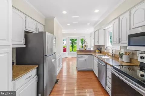 Kitchen - 14215 Greenview Dr, Laurel, MD 20708 photo 1 of 3