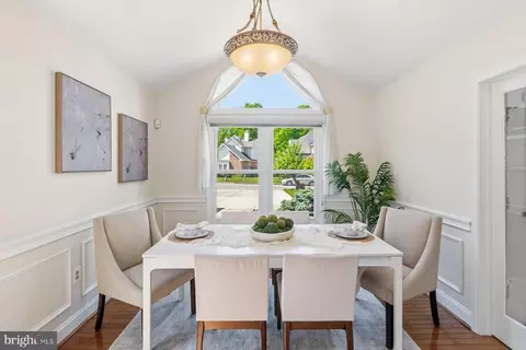 Dining - 14215 Greenview Dr, Laurel, MD 20708 photo 2 of 2