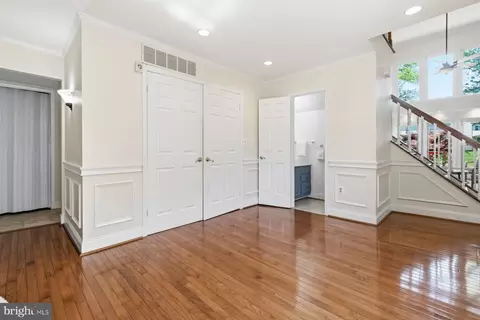 Entry Way - 14215 Greenview Dr, Laurel, MD 20708 photo 2 of 4