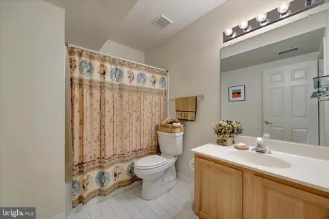 Bath - Undisclosed, Bowie, MD 20721 photo 7 of 7