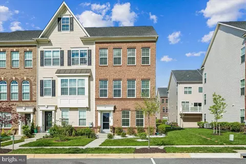 7512 Brick Clay Ln, Beltsville, MD 20705