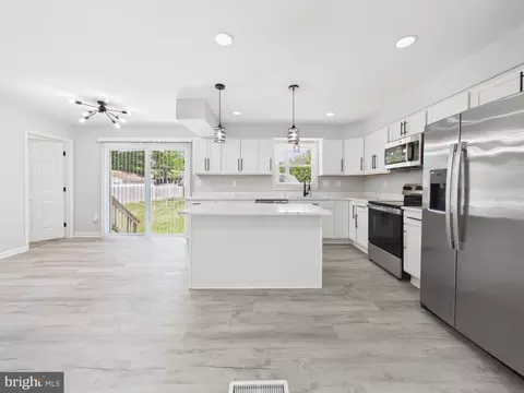 Kitchen - 9604 Middleridge Ct, Brandywine, MD 20613 photo 2 of 3