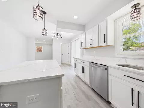 Kitchen - 9604 Middleridge Ct, Brandywine, MD 20613 photo 3 of 3
