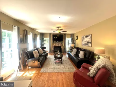 Living - 16600 Mannington Rd, Accokeek, MD 20607 photo 1 of 2