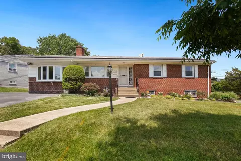 910 Luray Pl, Hyattsville, MD 20783