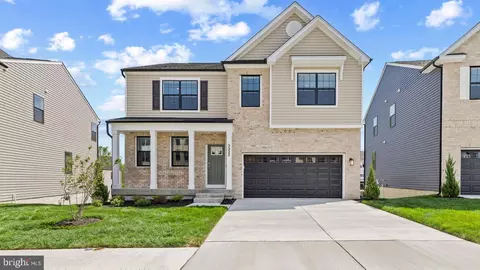 5123 Glistening Pond Way, Marlboro, MD 20772