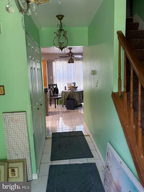 407 Taurus Dr, Fort Washington, MD 20744