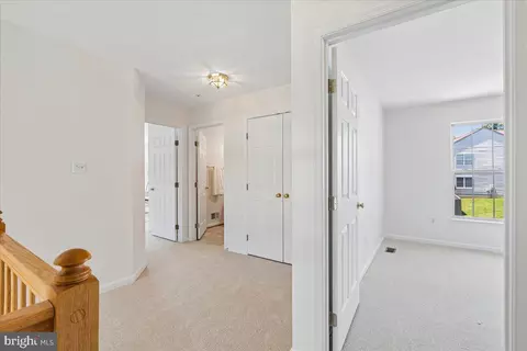 Entry Way - 1004 Arbor Park Pl, Bowie, MD 20721 photo 6 of 6
