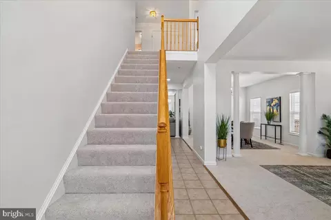Entry Way - 1004 Arbor Park Pl, Bowie, MD 20721 photo 2 of 6