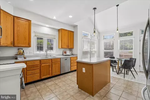 Kitchen - 1004 Arbor Park Pl, Bowie, MD 20721 photo 3 of 4