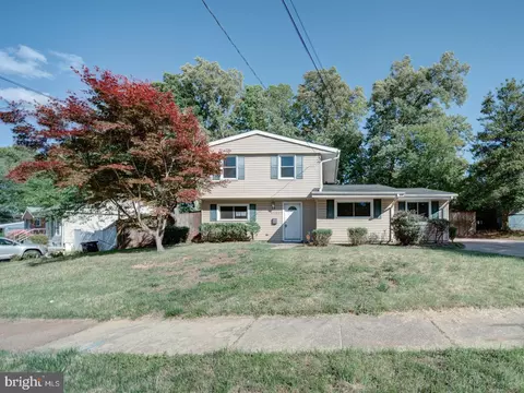 9303 Kimbark Ave, Lanham, MD 20706