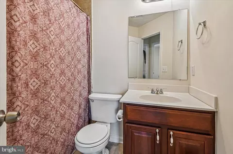 Bath - 16420 Elysian Ln, Bowie, MD 20716 photo 5 of 5
