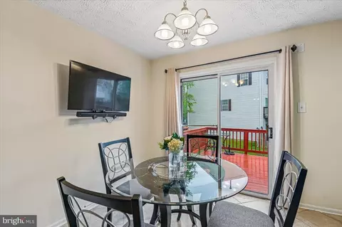 Dining - 16420 Elysian Ln, Bowie, MD 20716 photo 4 of 4