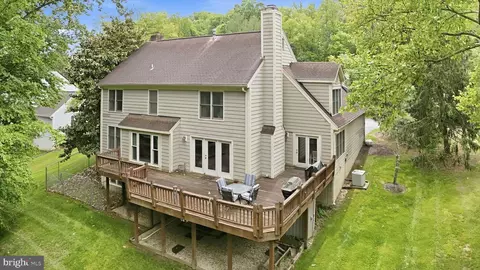 Exterior - 14302 Delcastle Dr, Bowie, MD 20721 photo 4 of 5