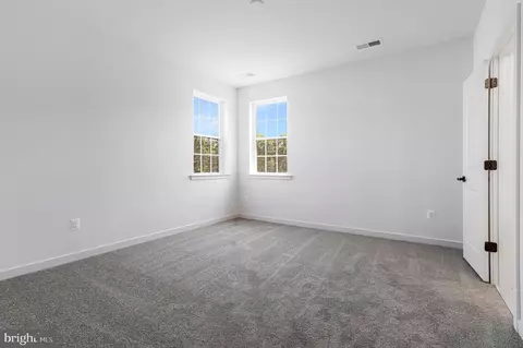 Bedroom - 2007 Saint James Rd, Accokeek, MD 20607 photo 3 of 7