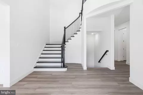 Entry Way - 2007 Saint James Rd, Accokeek, MD 20607 photo 1 of 32