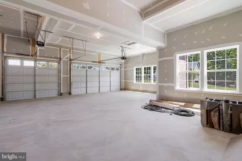 Entry Way - 2007 Saint James Rd, Accokeek, MD 20607 photo 17 of 32