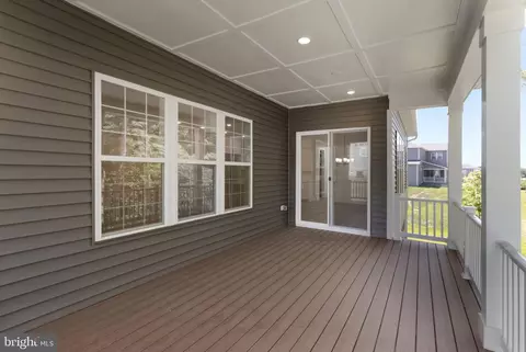 Exterior - 2007 Saint James Rd, Accokeek, MD 20607 photo 5 of 6