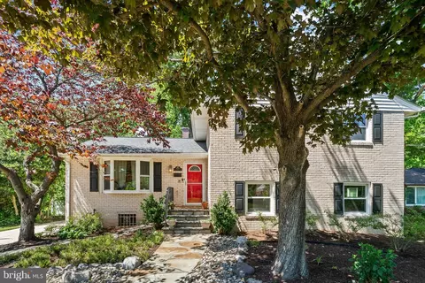 9130 Bridgewater St, College Park, MD 20740
