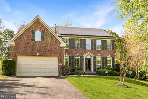 5201 Chestnut Manor Ct, Marlboro, MD 20772