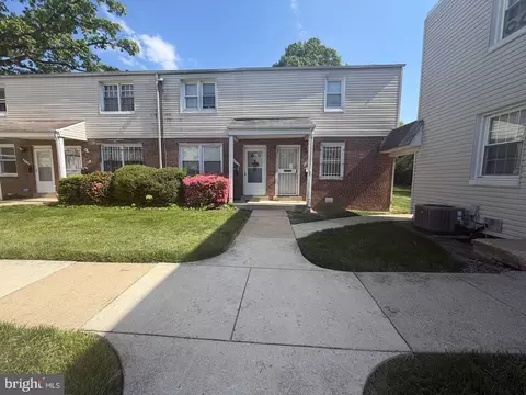 2719 Iverson St #61, Temple Hills, MD 20748