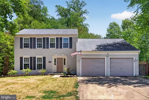9510 Fox Run Dr, Clinton, MD 20735