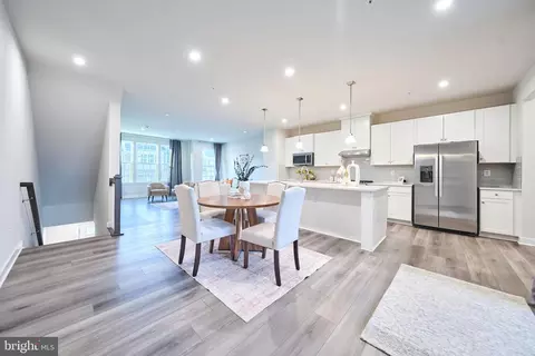5418 Manor Park Dr, Marlboro, MD 20772