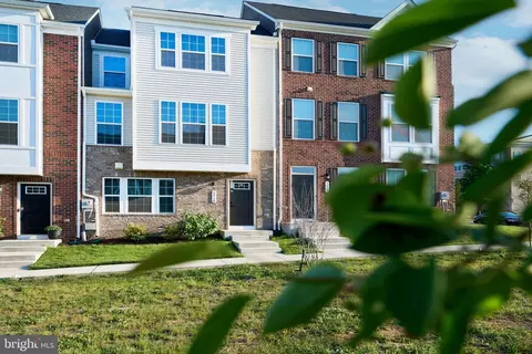 5418 Manor Park Dr, Marlboro, MD 20772