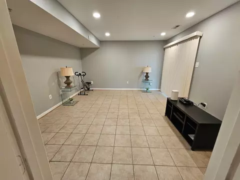 Living - 1113 Ring Bill Loop, Marlboro, MD 20774 photo 3 of 7