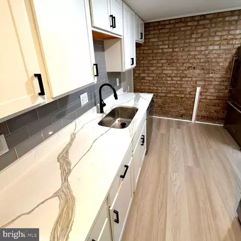 3342 Huntley Square Dr #T1, Temple Hills, MD 20748