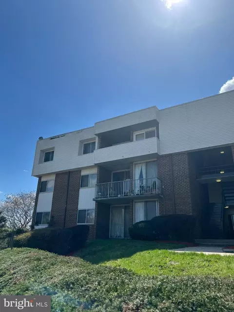 10239 Prince Pl #26-301, Marlboro, MD 20774