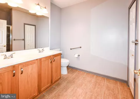 Bath - 2007 Connor Ct #701B, Bowie, MD 20721 photo 1 of 4
