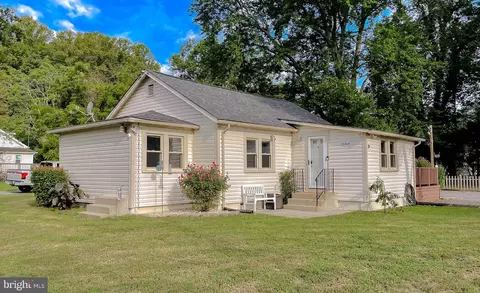 18408 Juniper Trl, Aquasco, MD 20608
