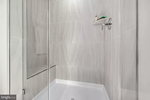Bath - 3837 Polo Pl, Marlboro, MD 20772 photo 2 of 2