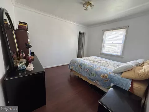 Bedroom - 5007 Oglethorpe St, Riverdale, MD 20737 photo 1 of 5