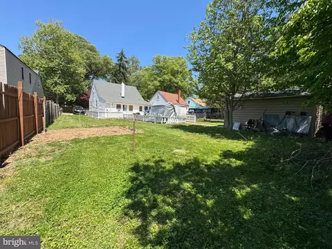 Exterior - 5007 Oglethorpe St, Riverdale, MD 20737 photo 1 of 2
