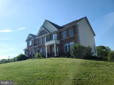 2501 Friendship Heights Dr, Fort Washington, MD 20744
