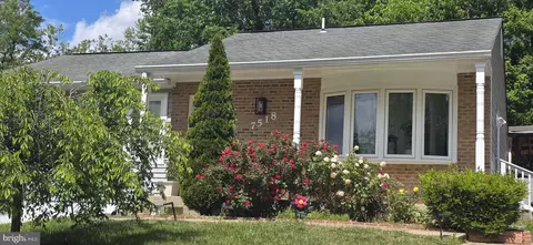 7518 Bentree Rd, Fort Washington, MD 20744