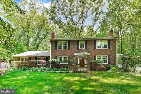 9220 Croom Acres Ter, Marlboro, MD 20772