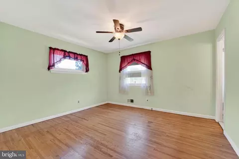 Bedroom - 7012 Redmiles Rd, Laurel, MD 20707 photo 3 of 5