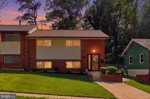 824 Booker Dr, Capitol Heights, MD 20743