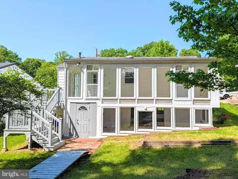 5725 Nevada St, College Park, MD 20740