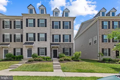 9114 Fox Stream Way, Marlboro, MD 20772