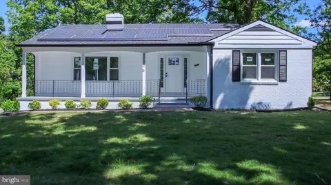 2608 Holly Dr, Fort Washington, MD 20744