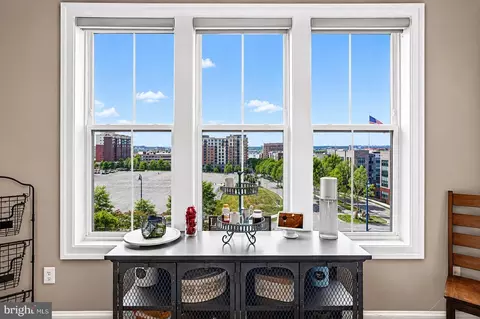500 Riversail Ln #438, Oxon Hill, MD 20745