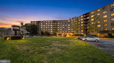 3450 Toledo Ter #303, Hyattsville, MD 20782