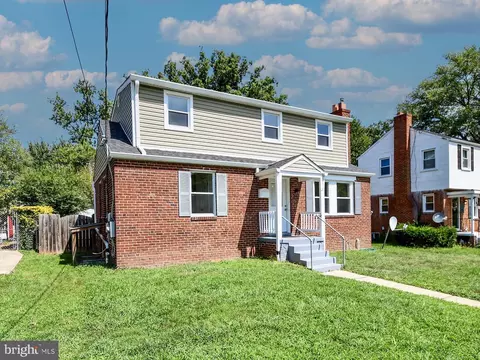 5016 Laguna Rd, College Park, MD 20740