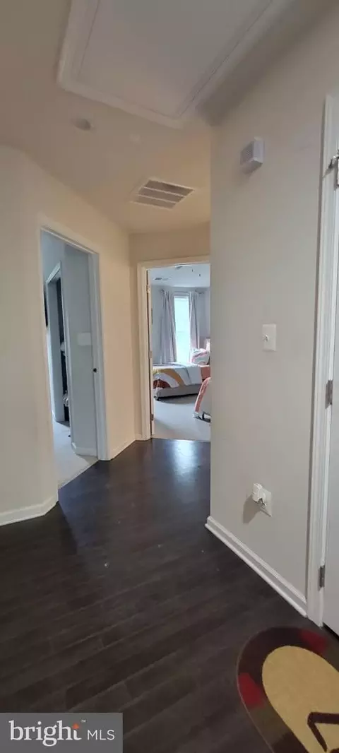 Entry Way - 10716 Flying Change Ct, Marlboro, MD 20772 photo 4 of 8