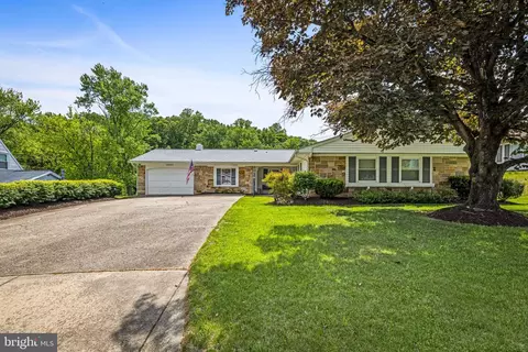 12227 Foxhill Ln, Bowie, MD 20715